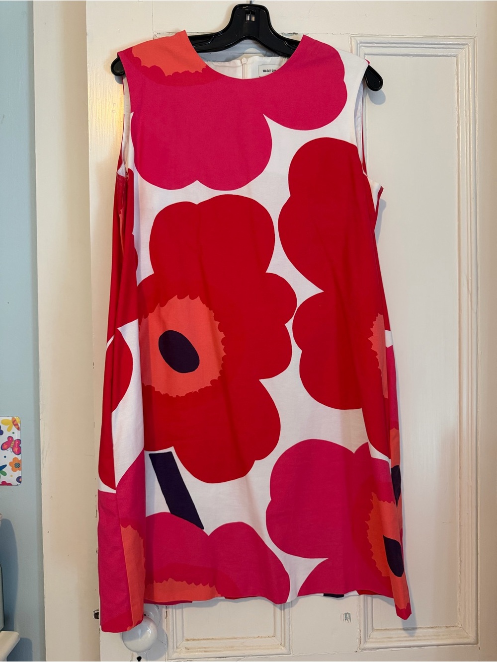 Marimekko Sleeveless Floral Shift Dress in Red & Pink